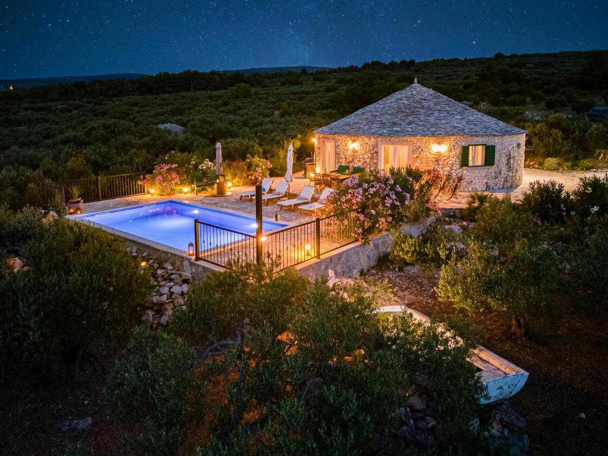 Island Getaway - Heritage House Mirce Exteriér fotografie