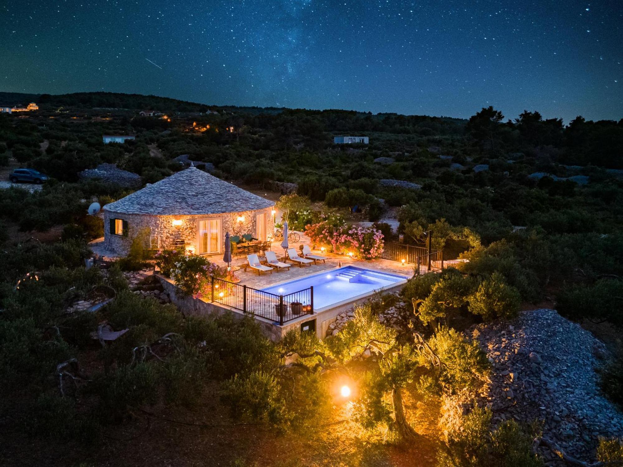 Island Getaway - Heritage House Mirce Exteriér fotografie